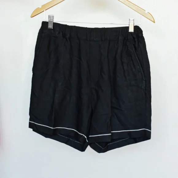 BASSIKE  Black Casual Shorts with contrast stitch - Picture 6 of 11